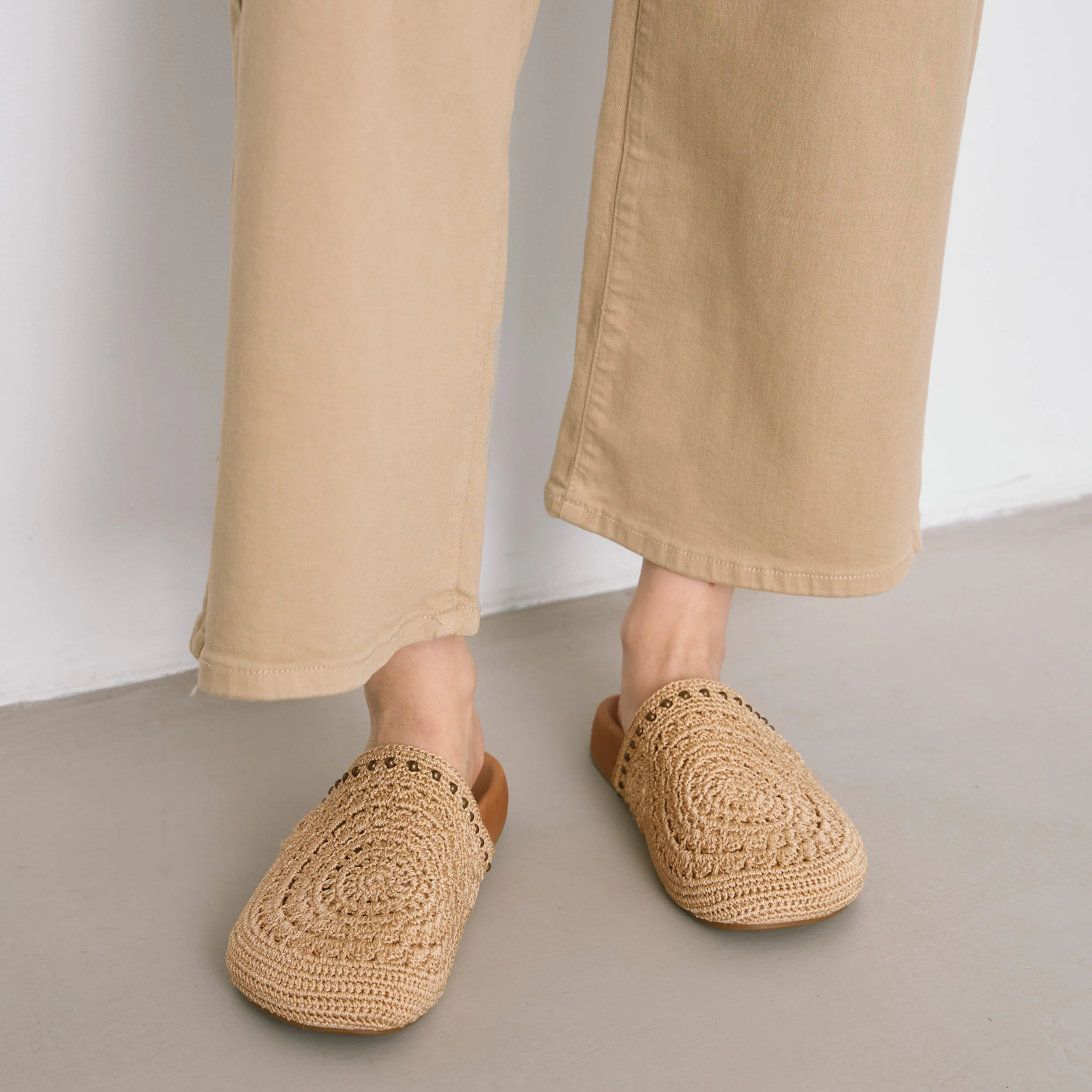 Bolinas Clog - Hand Crochet - Bamboo Medallion - Image 2
