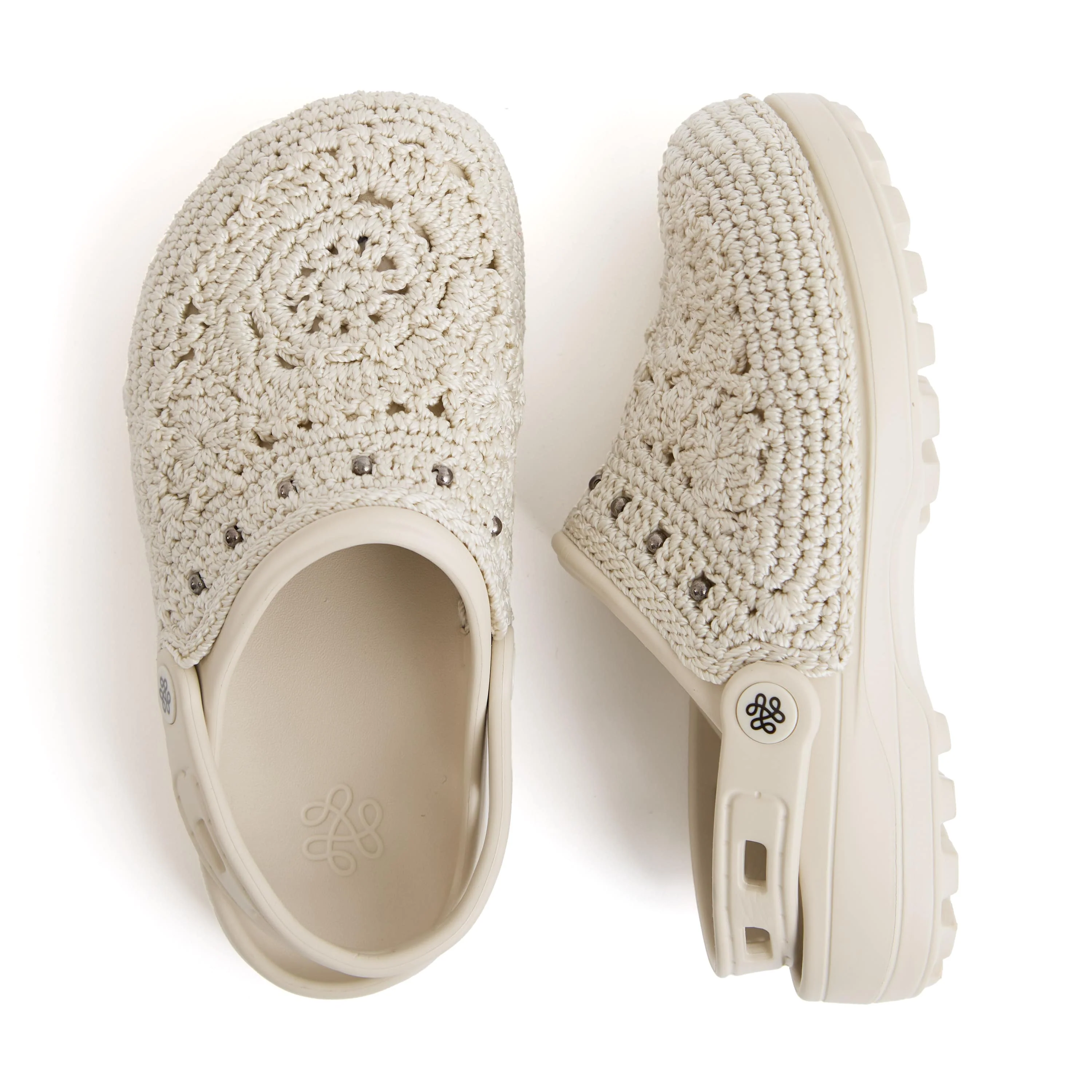 Bolo Clog - Hand Crochet - Natural Medallion - Image 4