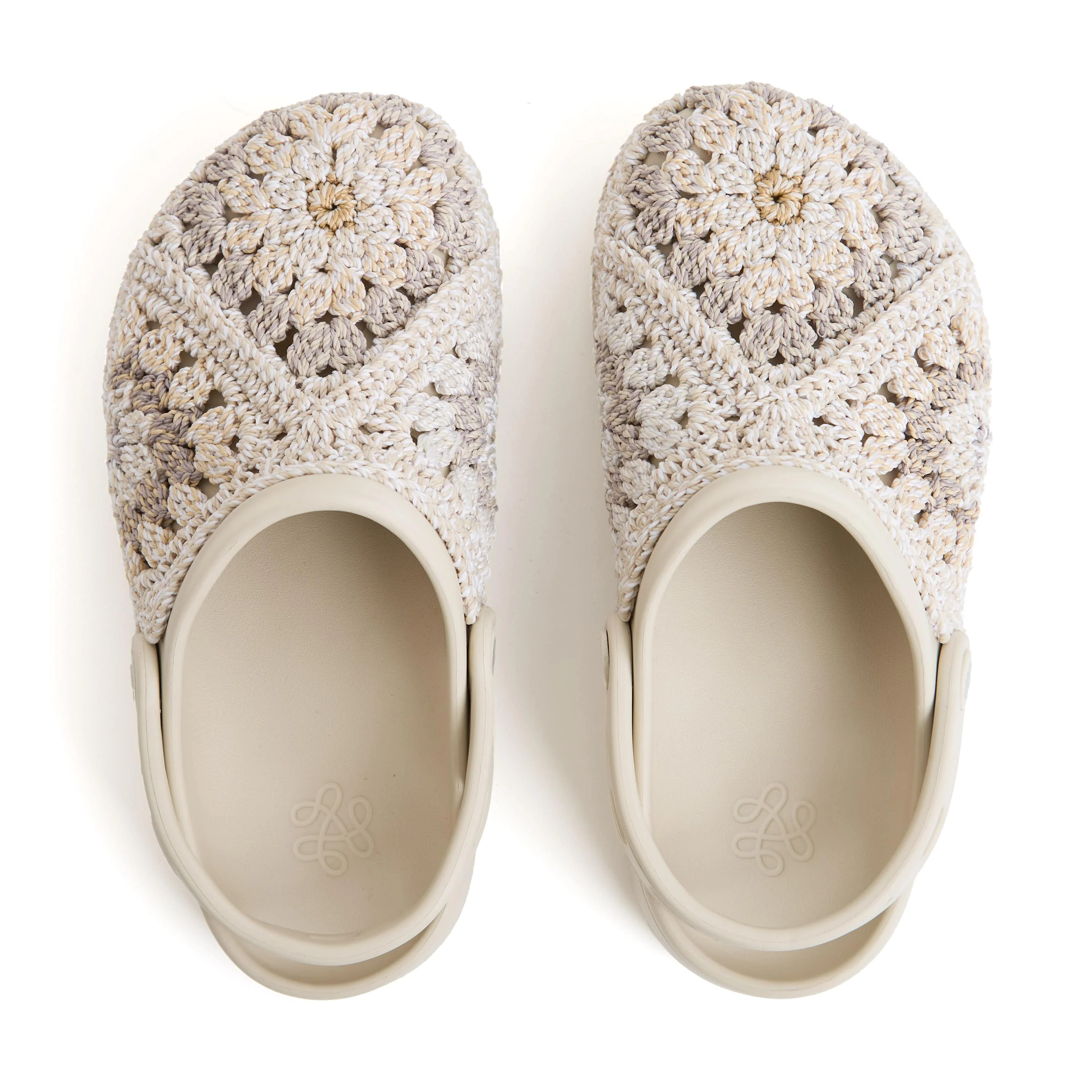 Bolo Clog - Hand Crochet - Sand Patch