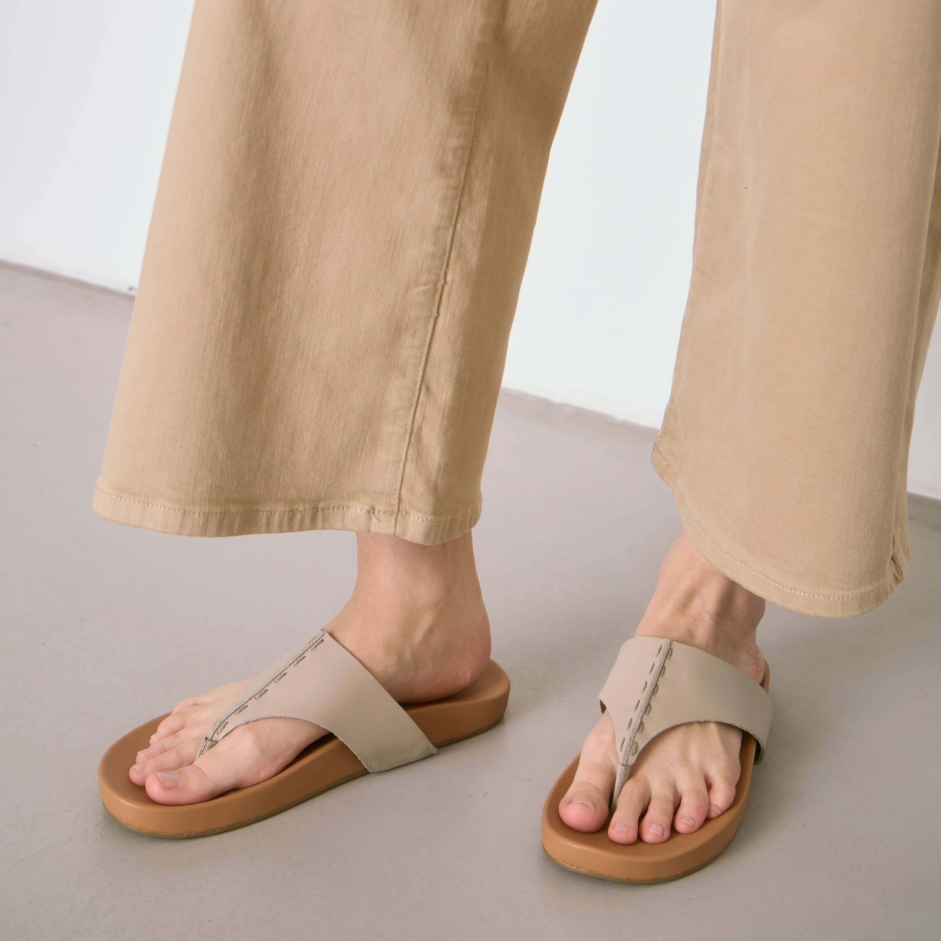Everly Sandal - Leather - Sand - Image 2