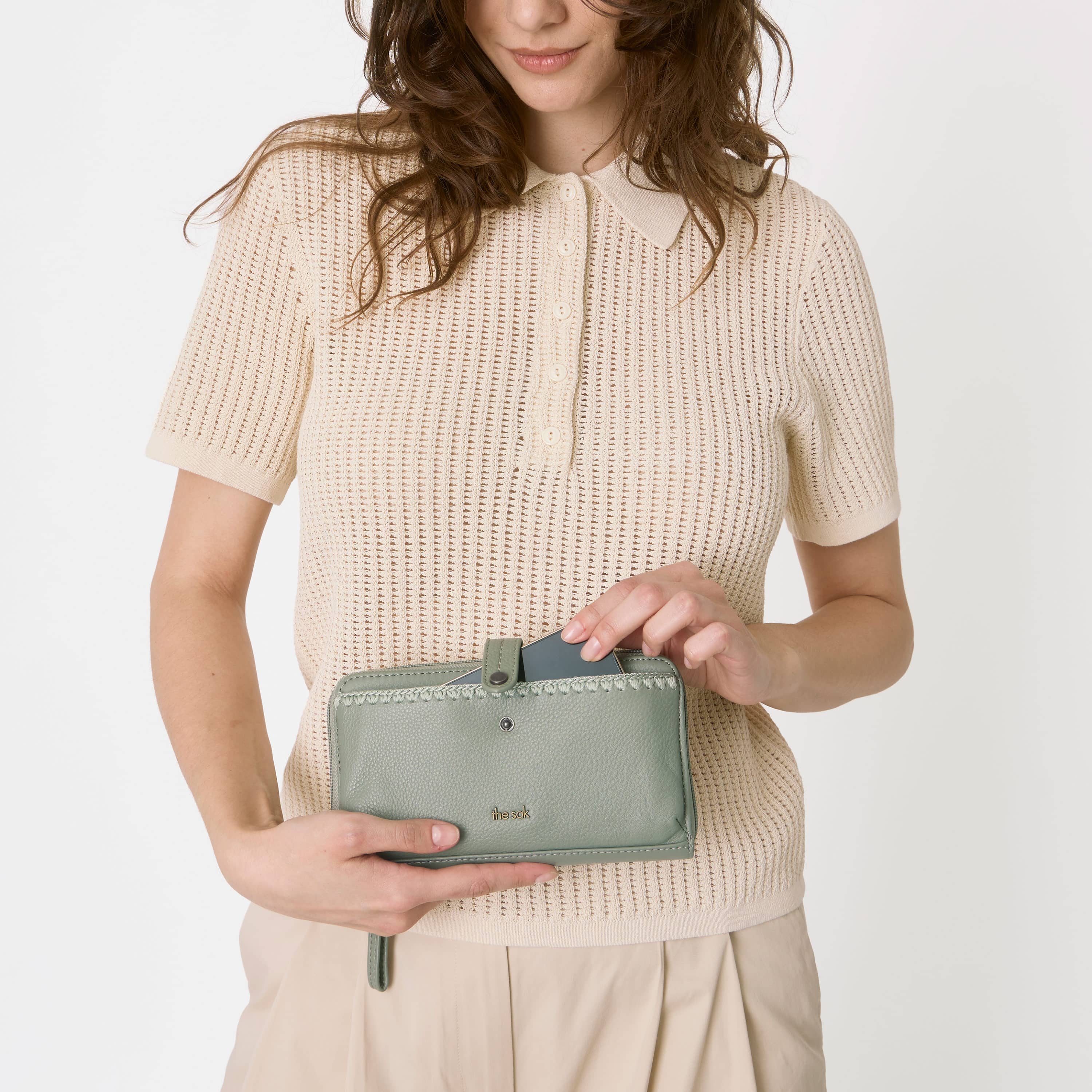 Iris Smartphone Wallet - Leather - Meadow - Image 7