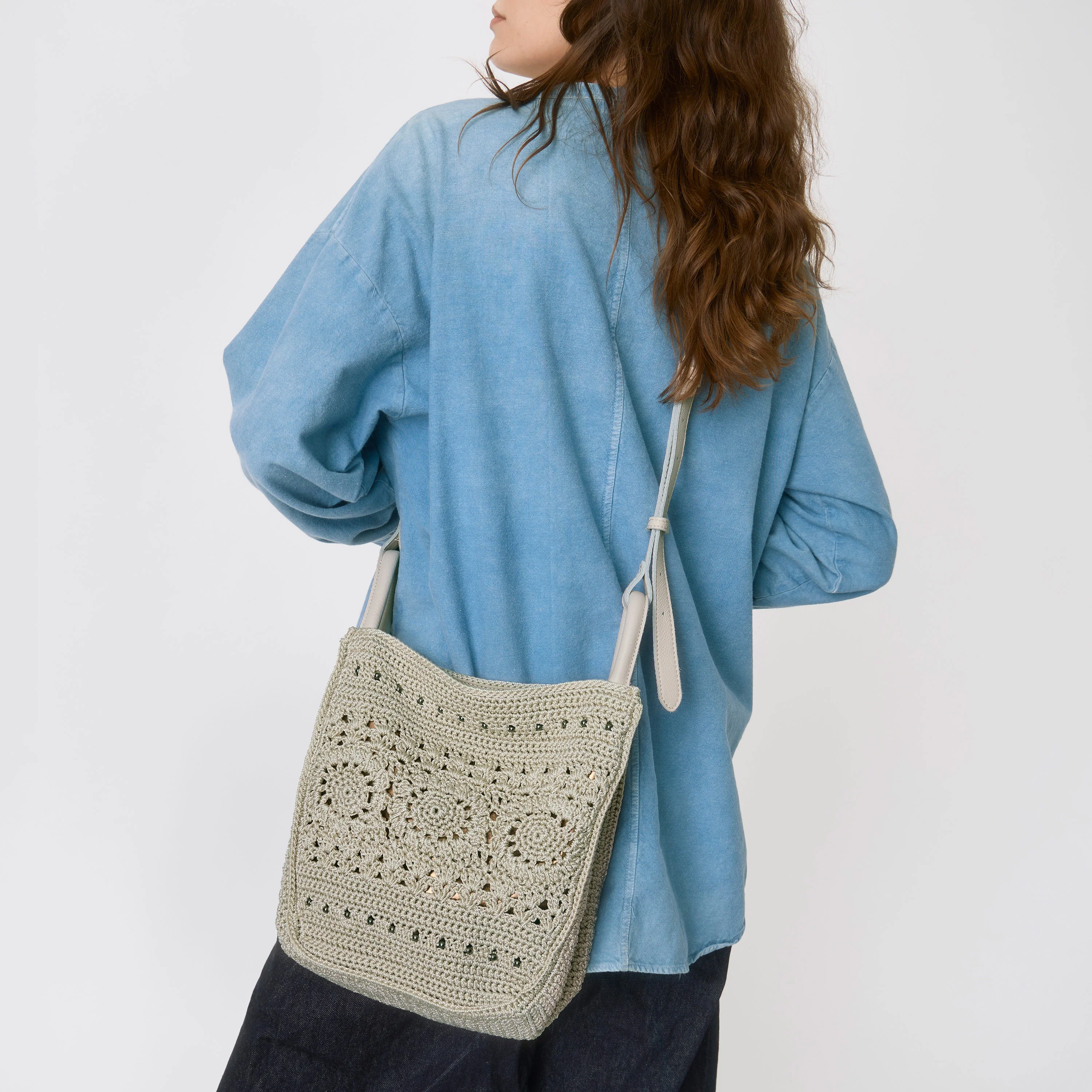 Los Feliz Crossbody - Hand Crochet - Natural Medallion - Image 2