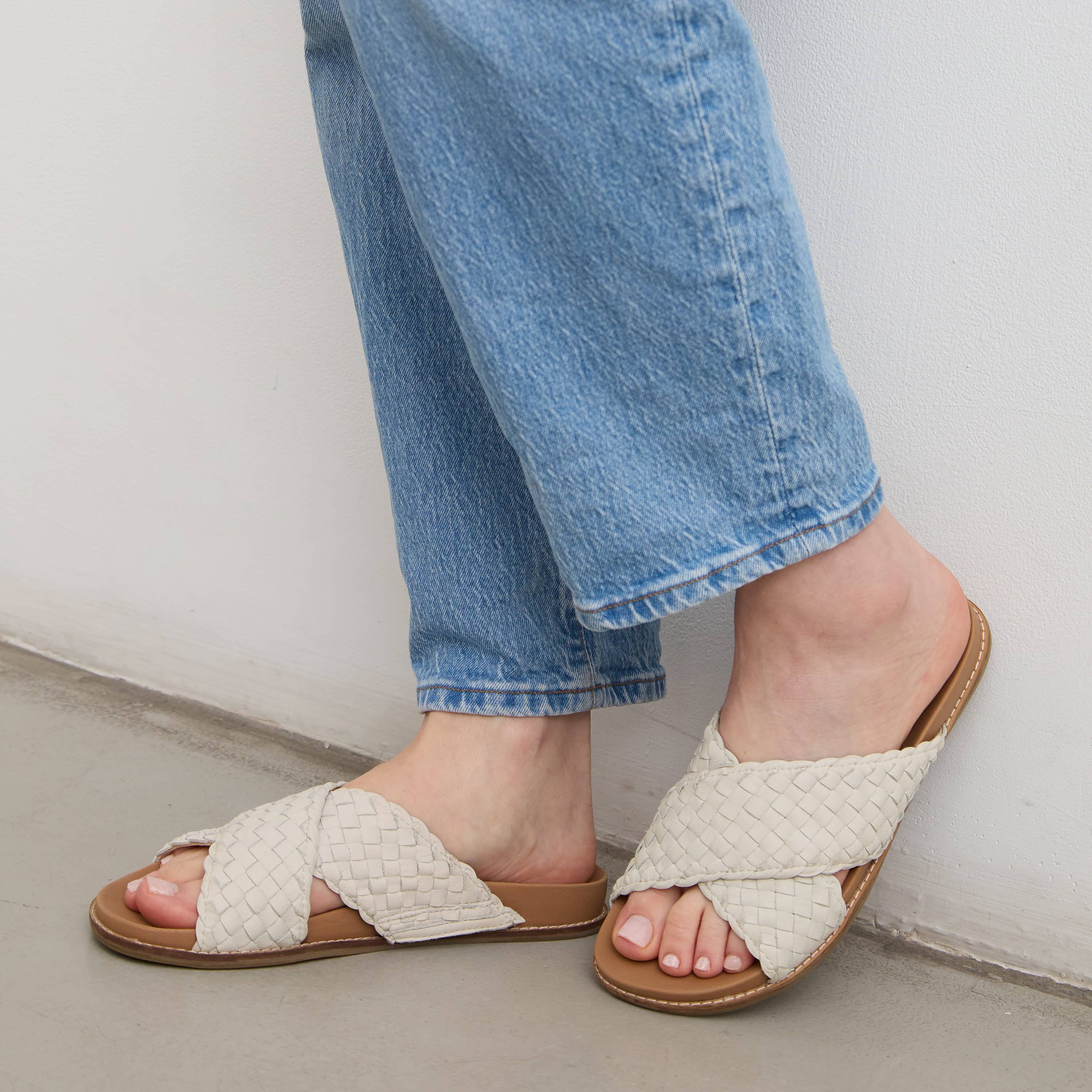 Penelope Sandal - Leather - Woven Stone - Image 2