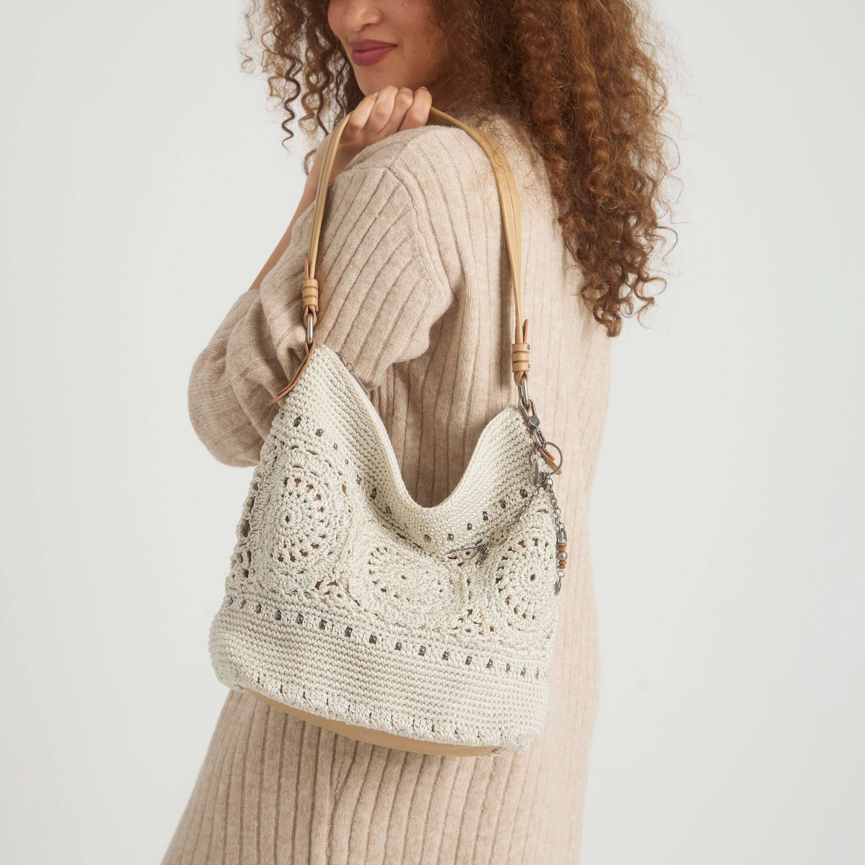 Sequoia Hobo - Hand Crochet - Natural Medallion - Image 6